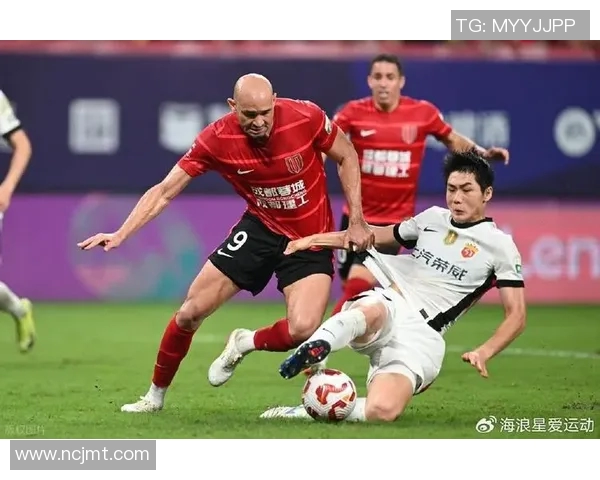 成都排球队灵活性探秘:战术创新与团队协作的完美结合 成都排球队灵活性探秘:战术创新与团队协作的完美结合