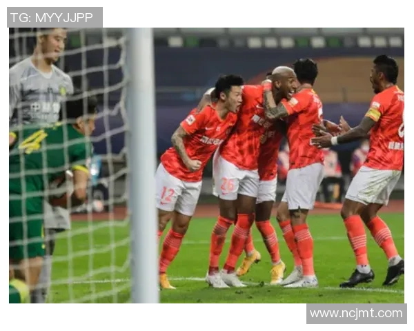 广州足球队在邀请赛中的战术表现分析与评价探讨