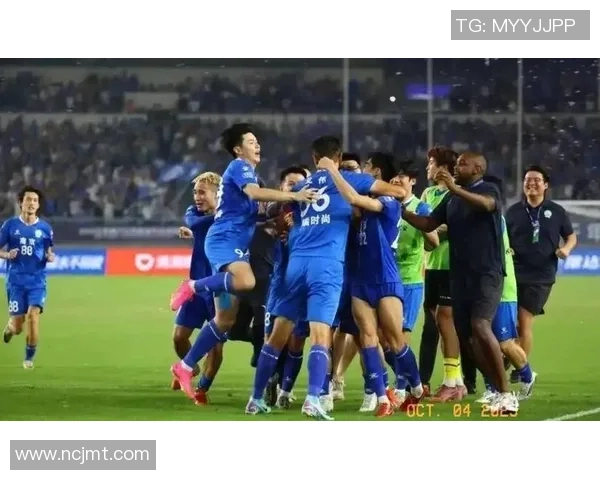 南京足球队灵活性引发热议球迷对战术调整的看法与期待 南京足球队灵活性引发热议球迷对战术调整的看法与期待